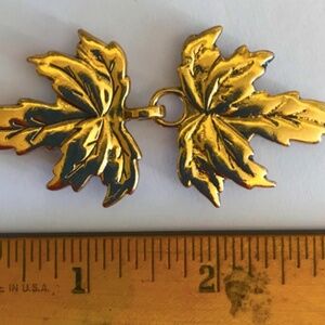 gold leaf cloak clasp